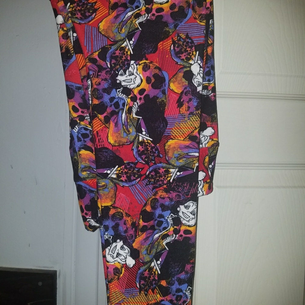 Cruella de Vil leggings, TC worn once